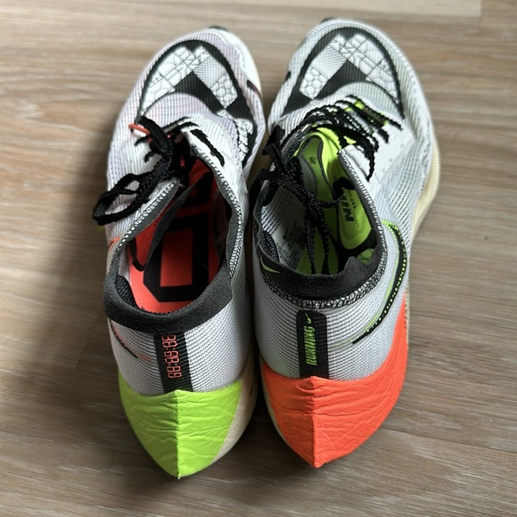 Nike ZoomX Vaporfly Next% 2
'Mismatch' (FB1846-101) Men's Size 10 - Picture 3 of 9